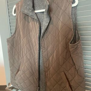 Men's Quilted Vest by J Hilburn